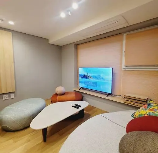 Palmtree Myeongdong 201 Apartment *